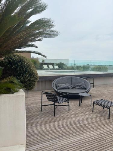 Swimming pool, Bel appartement dans une residence de standing in La Pompignane