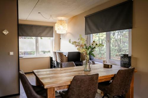 Iekārtas, Sfeervol vakantiehuis met sauna omgeving Breda - VP100 in Hoeven (North-Brabant)