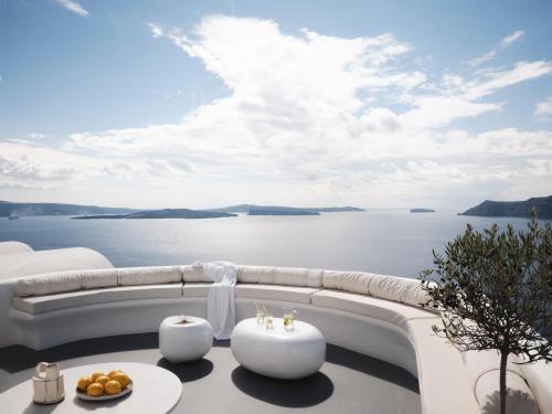 Canaves Oia Sunday Suites - image 4