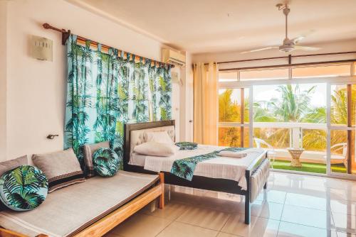 Beach-Home Stay 1st Avenue Nyali Beach in モンバサ
