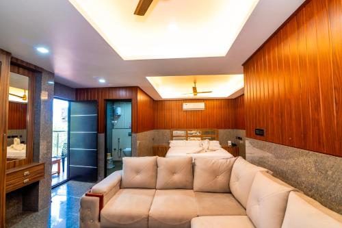 Lakshmi Residency Chottanikkara in Manakunnam