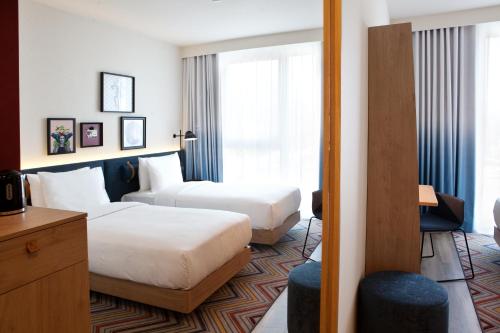 room detail thumbnail 0