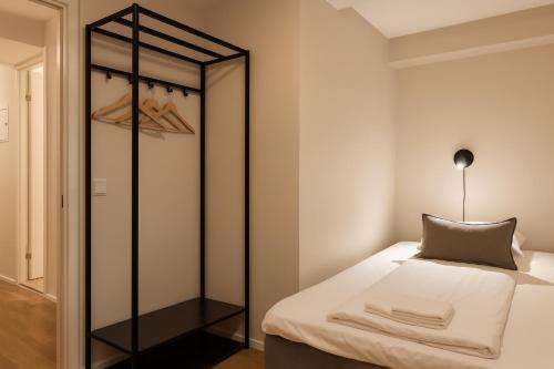 Enter Viking Hotel - image 13