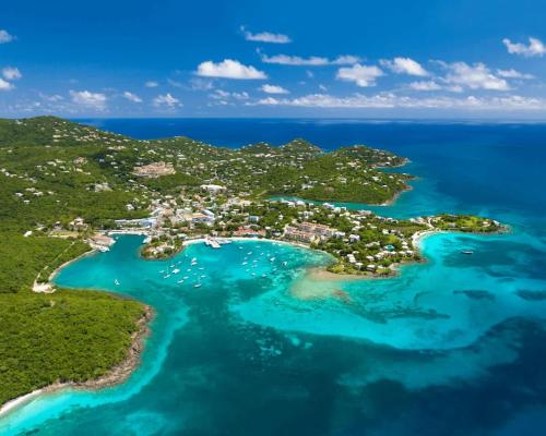 Cruz Bay Oasis Walk to Beach & Restaurants in Cruz Bay