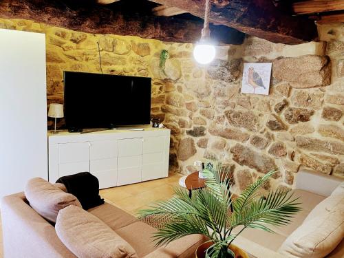 Casa do Terrado Mountain House in Pitoes das Junias
