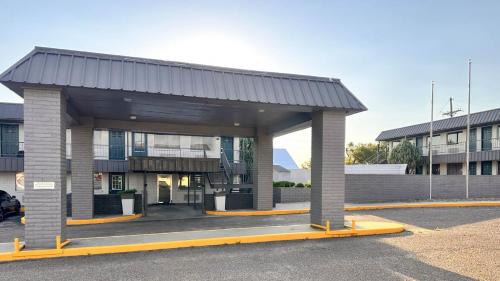 Motel 6 Borger, TX Boom Town