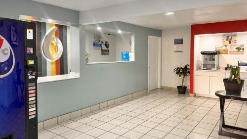 Motel 6 Borger, TX Boom Town