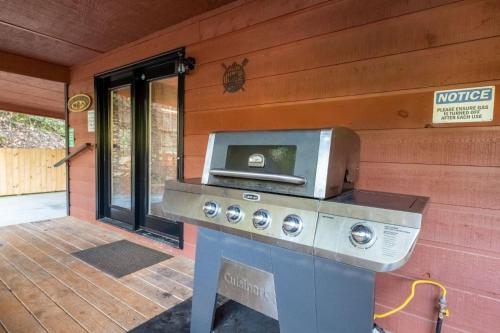 Hidden Hollow Lodge - image 11