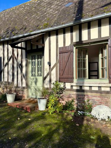 Le Petit Cottage en Auge - Confort - Jardin - Commerces à pied gîte à louer Le Bosc-Renoult