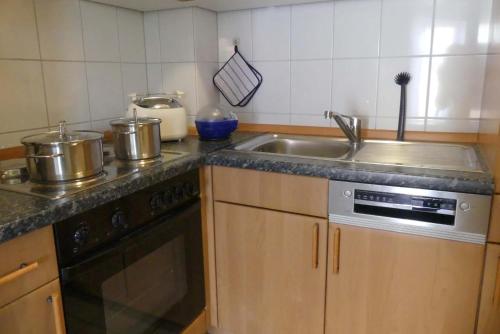 Kitchen, Orth - E37 in Orth