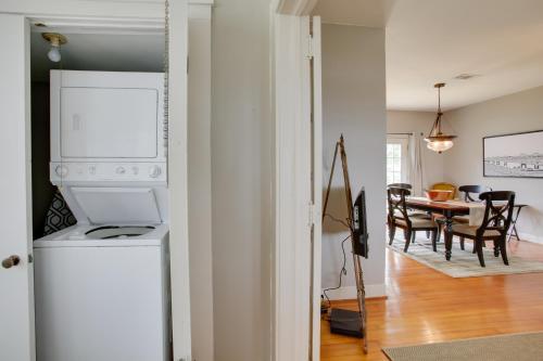 Charming Cottage with Mississippi River Views! - image 13