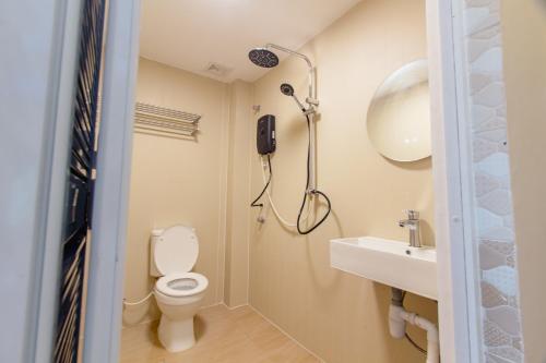 room detail thumbnail 2