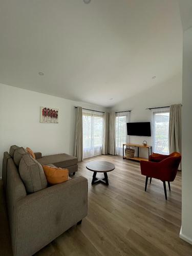 Weaver 1 in 나쿠루