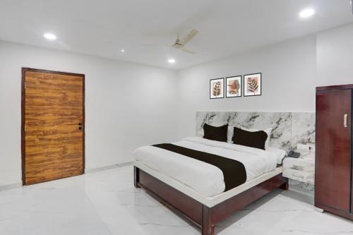 . Hotel O Bluemoon