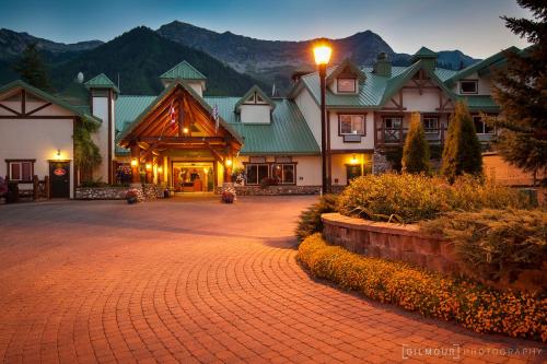 Lizard Creek Lodge - Hotel - Fernie