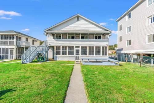 Barnett House Bottom - Oceanfront - Windy Hill Section