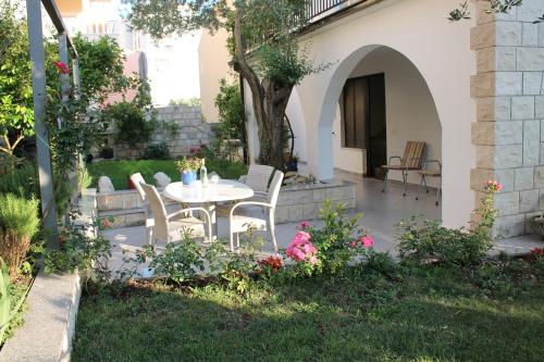 Apartments with parking space Makarska - 21911 - image 4
