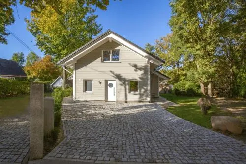 Ferienhaus "Zum Hafen 21" in Zislow - Stilvoll entspannen zwischen Wald und See in Zislow, Deutschland