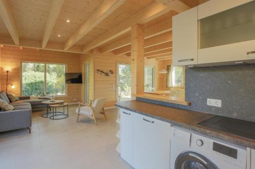 virtuve, Ferienhaus "Zum Hafen 21" in Zislow - Stilvoll entspannen zwischen Wald und See in Zislow