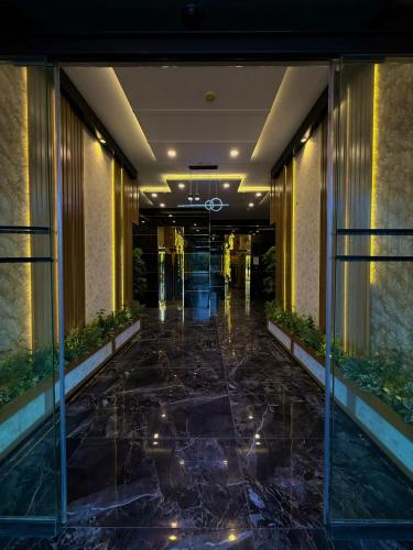 The Marrakesh Suites - Skyline ApartHotel In Bahria Town - image 3