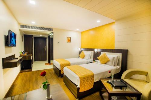 2 twin beds
