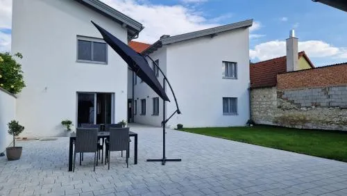 Appartements Stadler in Breitenbrunn, Österreich