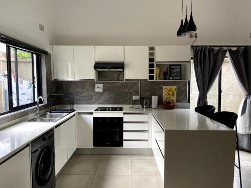 Starlink & solar perfect long-term Ibex Home in Chelston