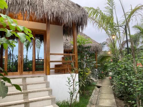 Hotel La Costa Internacional in Puerto Lopez