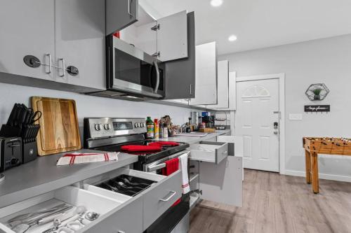 Ruby 1BD In the Heart of Dallas in Cedars