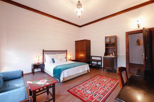 2 twin beds
