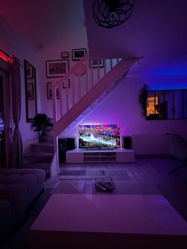 Shared lounge/TV area, L'Adresse Signature, Duplex d'Exception a Saumur in Rue Loucheur