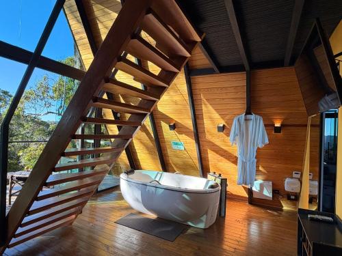 Chalés Villa Alecrim COM HIDROMASSAGEM E AR CONDICIONADO by HospedaHost – khách sạn tại Parque Rancho Alegre