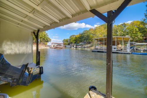 Game Room, Dock & Hot Tub: Grand Lake Getaway in Monkey Island (OK)