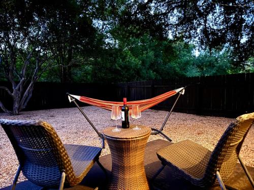 2 King Master with en-suite Bath-Pet Friendly – khách sạn tại Oak Hill