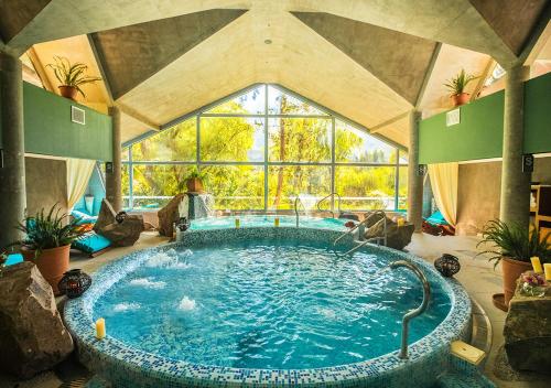อ่างแช่น้ำร้อน, Aranwa Sacred Valley Hotel & Wellness in อูรูบัมบ้า