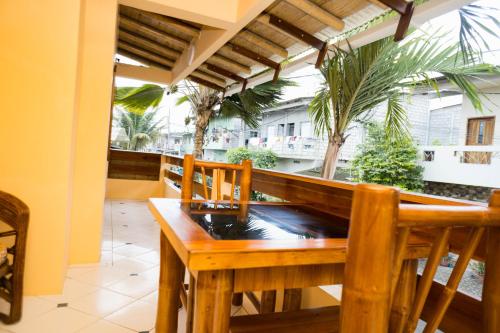 La Casa Naranja Bed and Breakfast in Olon