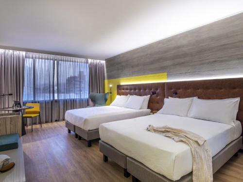 Superior Queen Room with Two Queen Beds