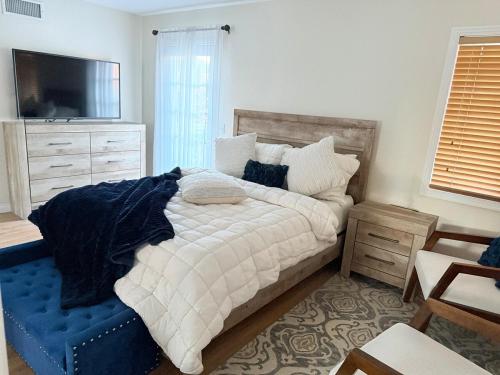 Les Delices Maison in Miramar Ranch North