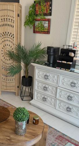 Les Delices Maison in Miramar Ranch North