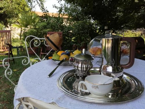 Jardín, Corte di Maggio B&B in Imola