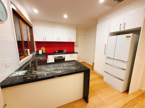 Modern 2 bedroom home in burwood east in Forest Hill