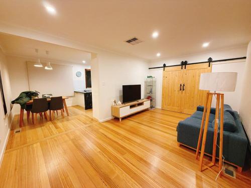 Modern 2 bedroom home in burwood east in Forest Hill