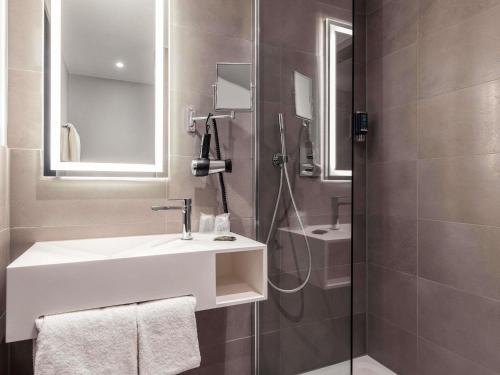 Novotel Duesseldorf Airport - image 4