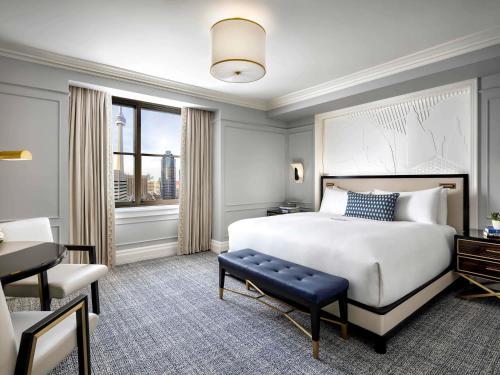 Fairmont Gold King Room