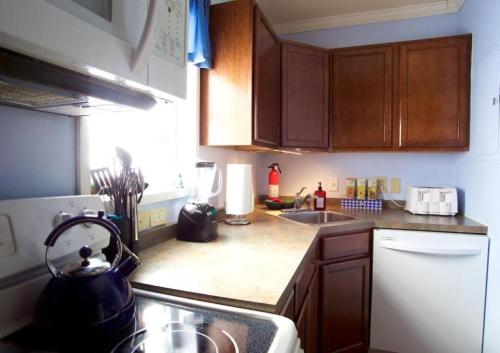 Cozy Vacation Rental Overlooking Idyllic Prairie Land near Jacksonville, Illinois in Jacksonville (IL)