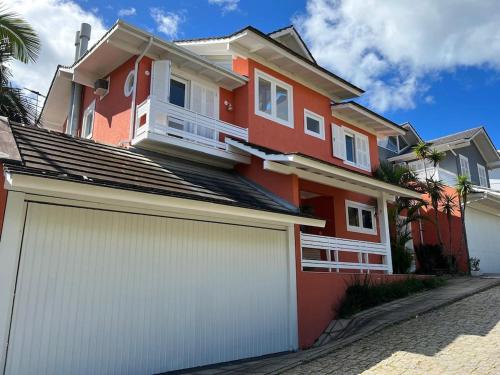 Casa 250m2 Condominio em Frente a Praia in Mole Beach