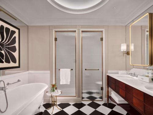 room detail thumbnail 2