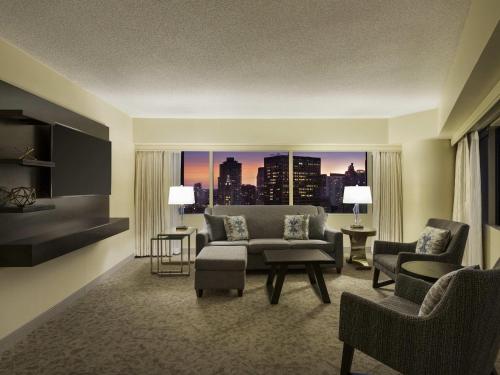Swissotel Chicago - image 5
