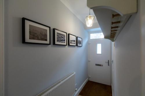 Stonehaven ground floor home with a spectacular harbour view. in Стонхейвен