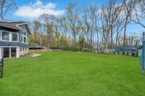 Cozy Lower Level Apt Retreat! in Huntington Station